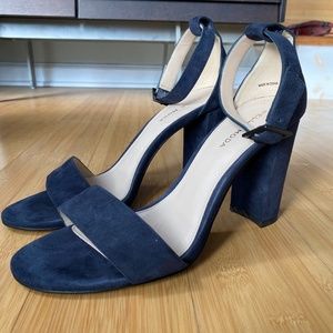 Pelle Moda Suede Midnight Blue Ankle Strap Sandal Size 8M (Women)